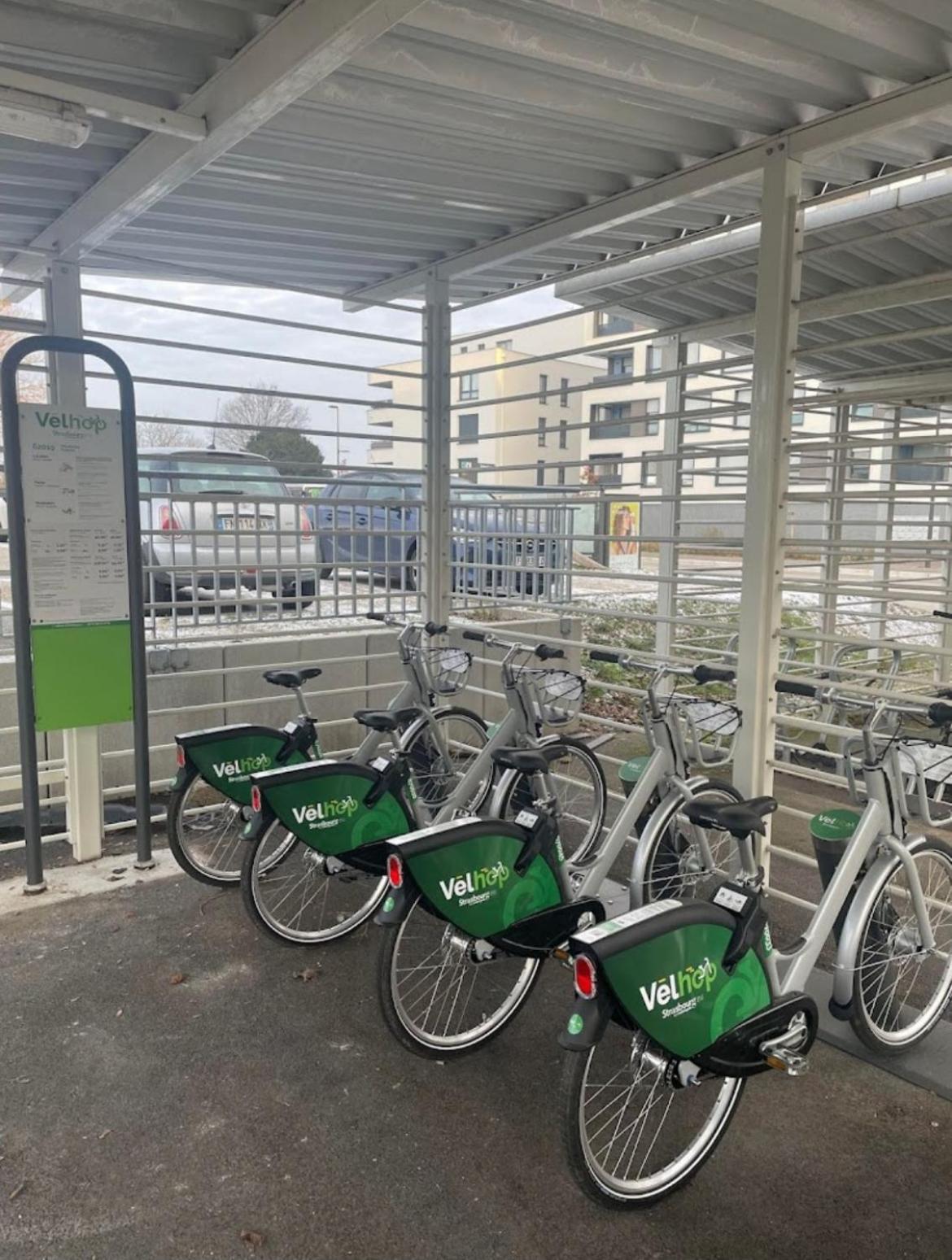 Appartement Calme Avec Balcon, A 4Km Du Centre, Parking, Wi-Fi, Netflix Gratuit Straßburg Exterior foto